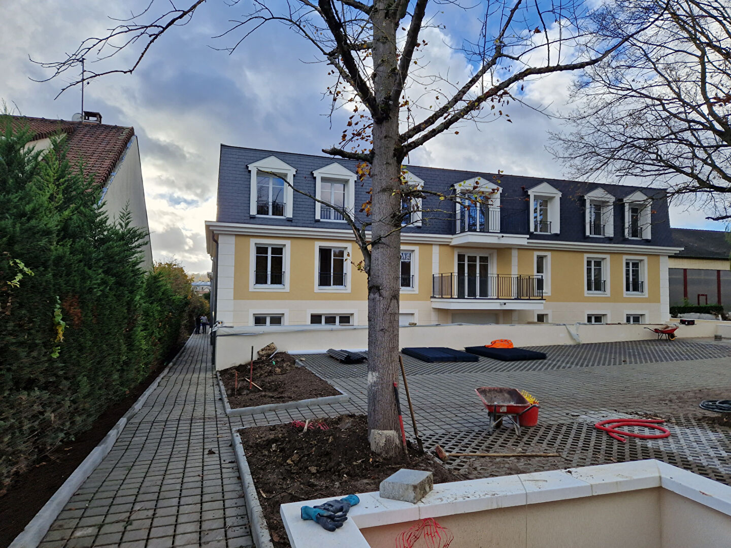 FRANCONVILLE F2 Meublé
