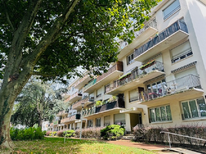 Photo Appartement Le Plessis Bouchard 3 pièce(s) 65 m2 image 1/6
