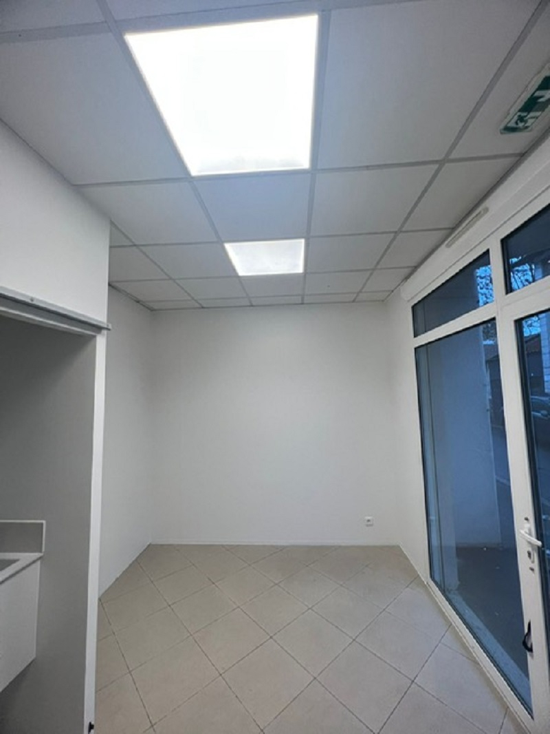 Photo Bureaux Saint Leu La Foret 11 m2 image 2/5