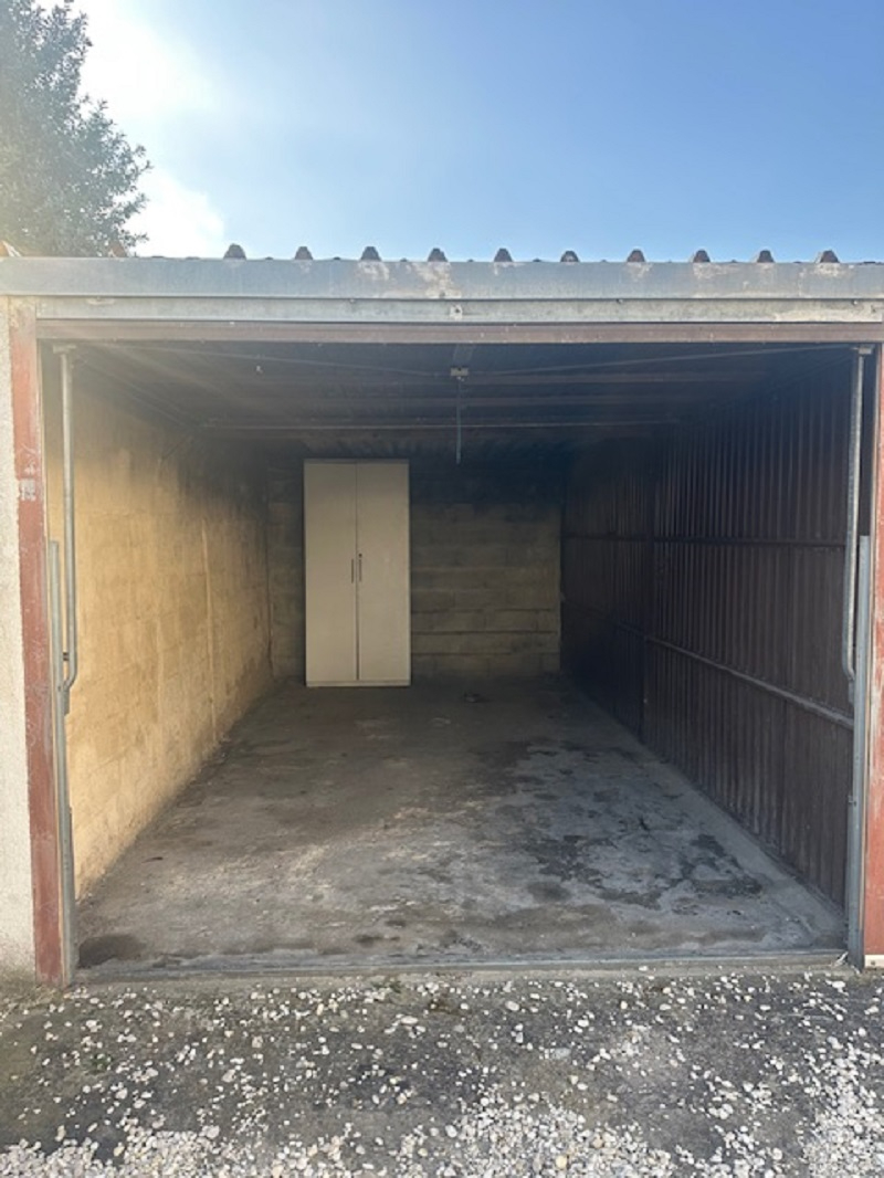 Photo Parking / box Franconville image 2/2