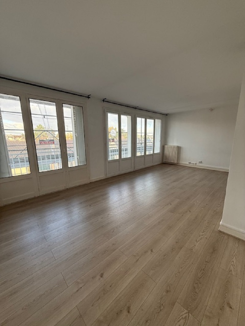 Photo Appartement  4 pièce(s) 76 m2 image 2/6