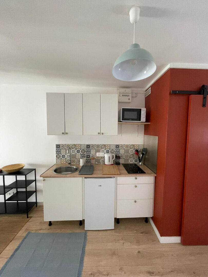 APPARTEMENT DE TYPE 2 MEUBLE