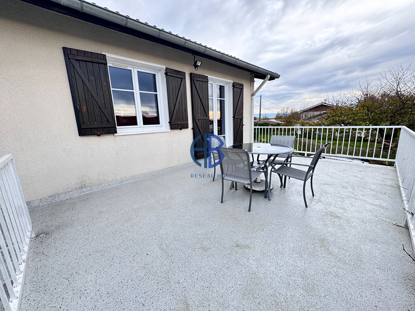 Photo Charmante maison au coeur de Gillonnay image 2/6