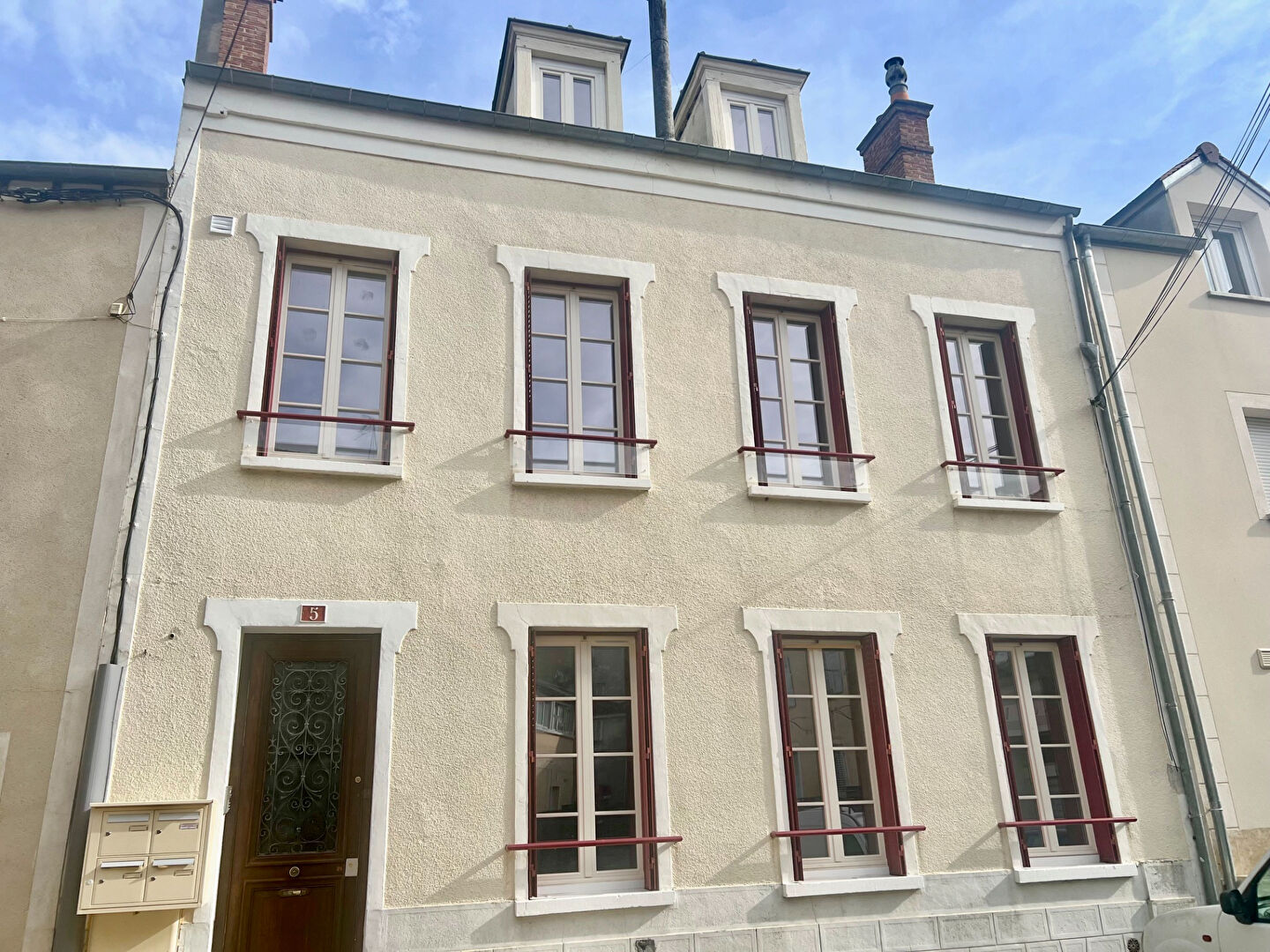 Agence immobilière de GILL AGENCE DE L'HOTEL DE VILLEDADIMMO Brie comte robert - GILL AGENCE DE L'HOTEL DE VILLEDADIMMO
