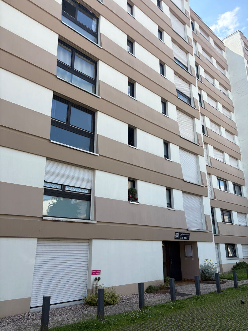 Nancy T2 LUMINEUX de 44 m2 (GARAGE EN SUPPLÉMENT POSSIBLE)
