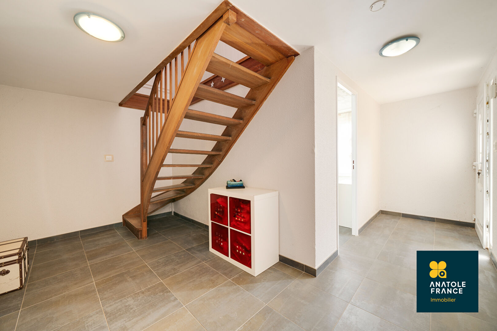 Photo MAISON DE 115 m2 AVEC GARAGE ET JARDIN SUR NEUVES MAISONS image 3/6