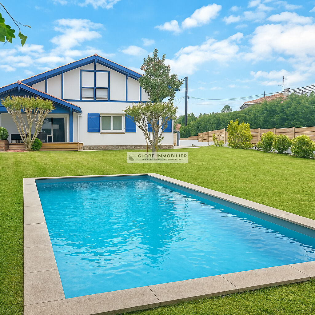 ASCAIN. Maison d'architecte entièrement rénovée. Vue Rhune. Terrain piscinable. Dépendance