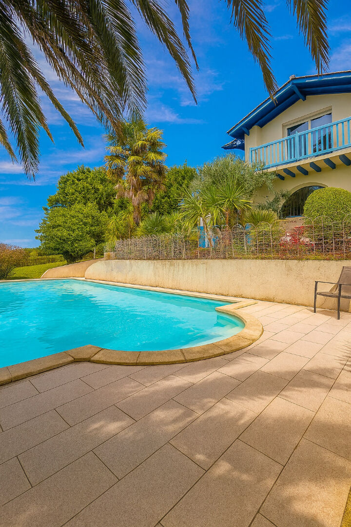 Photo Maison Bidart 200 m². Aperçu océan. image 4/6