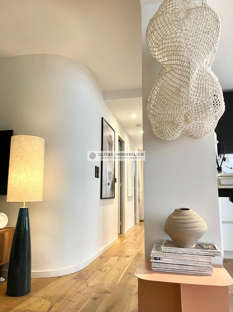 Photo Biarritz Centre  T3 , proche des Halles - Appartement raffiné, mobilier haut de gamme, vie tout à pied image 4/6