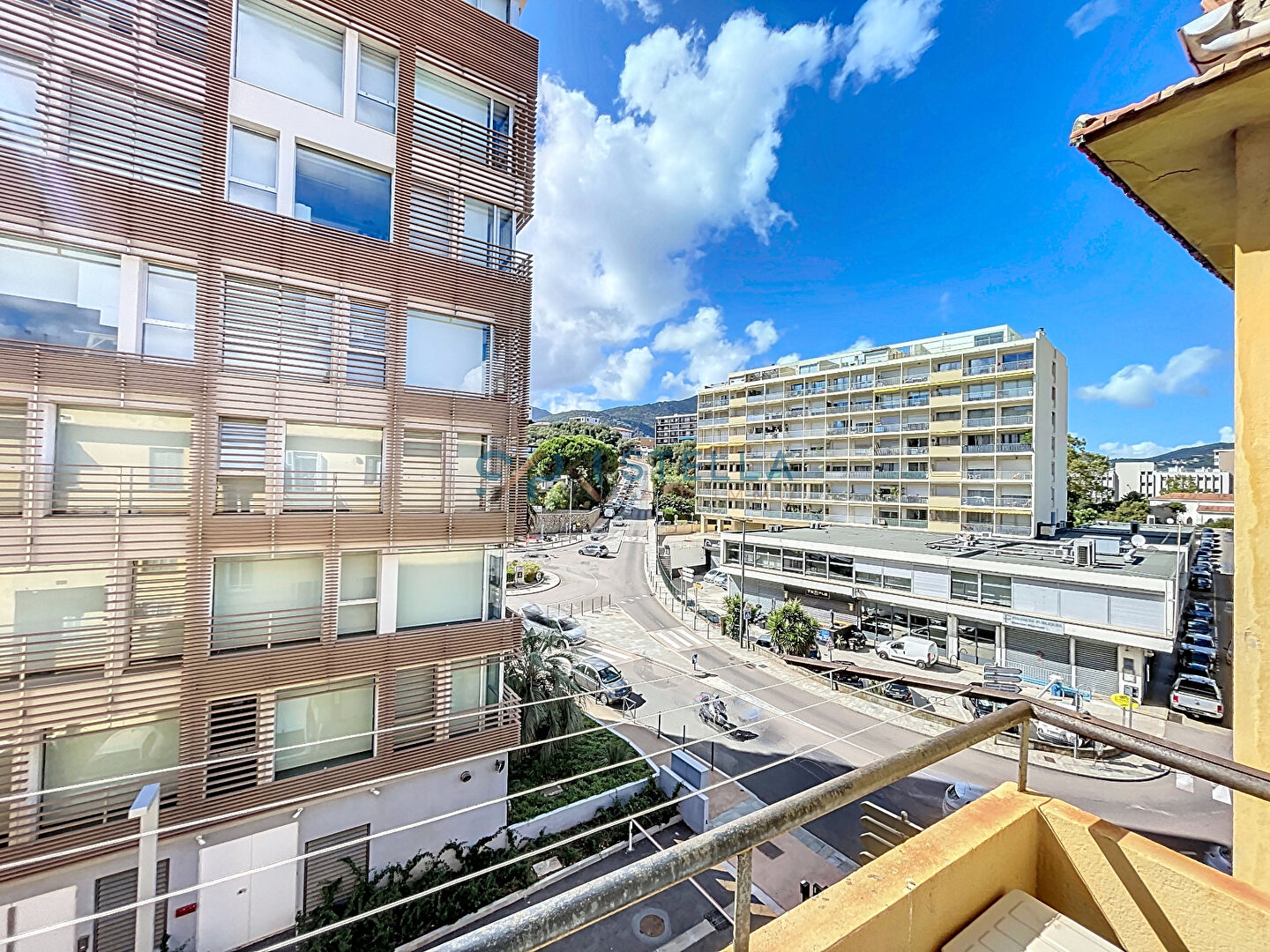 Photo Charmant Studio Meublé - Secteur Laetitia image 5/5