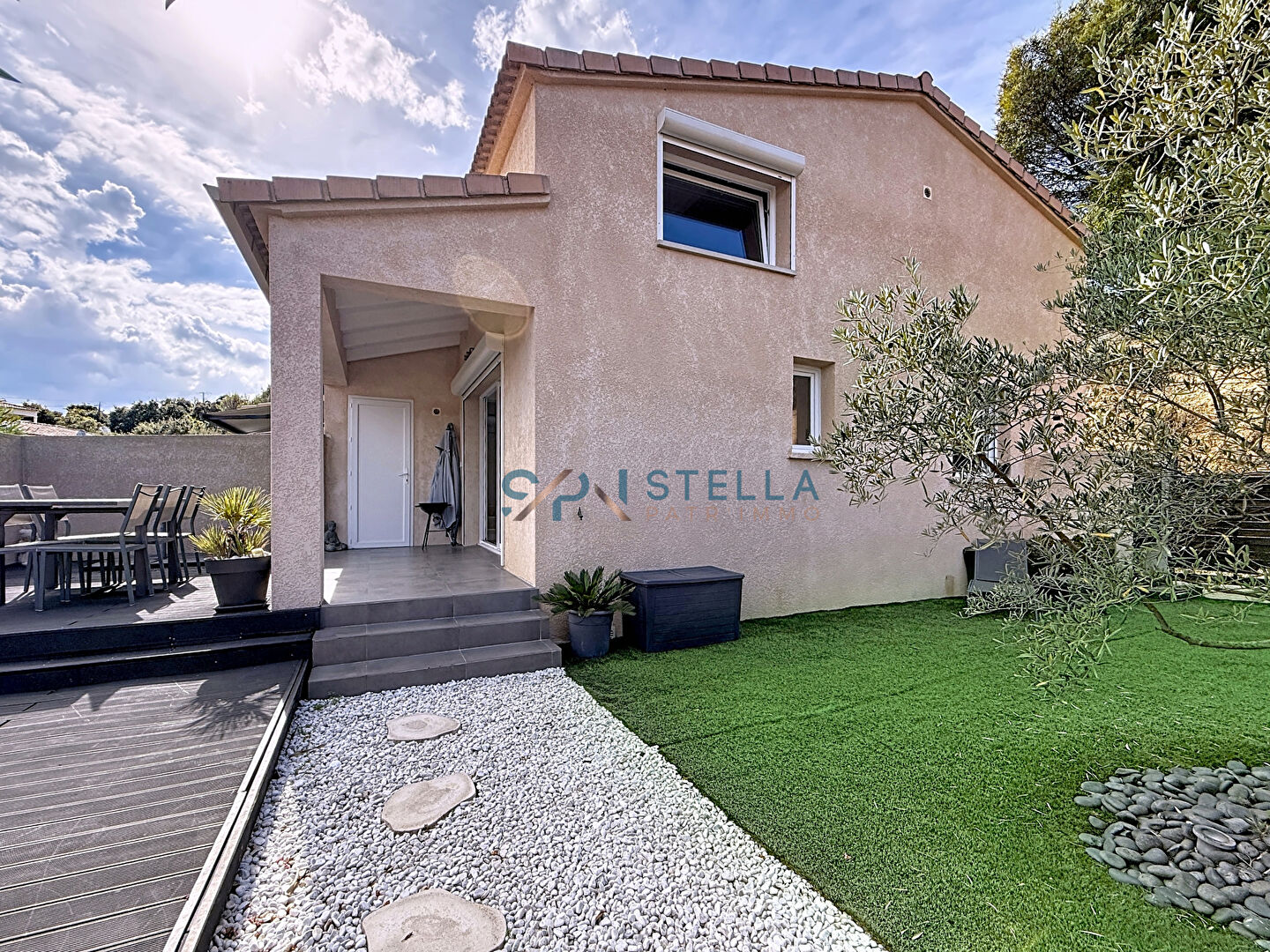Charmante maison en duplex avec jardin