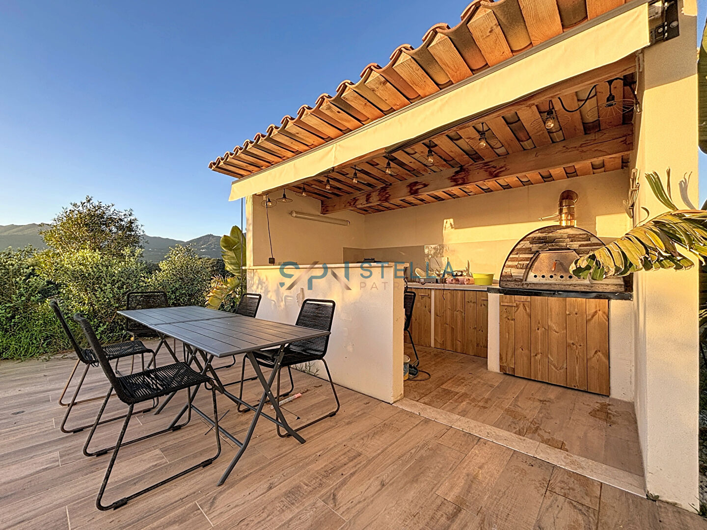 Photo Villa de standing meublée avec dépendance et piscine image 2/6