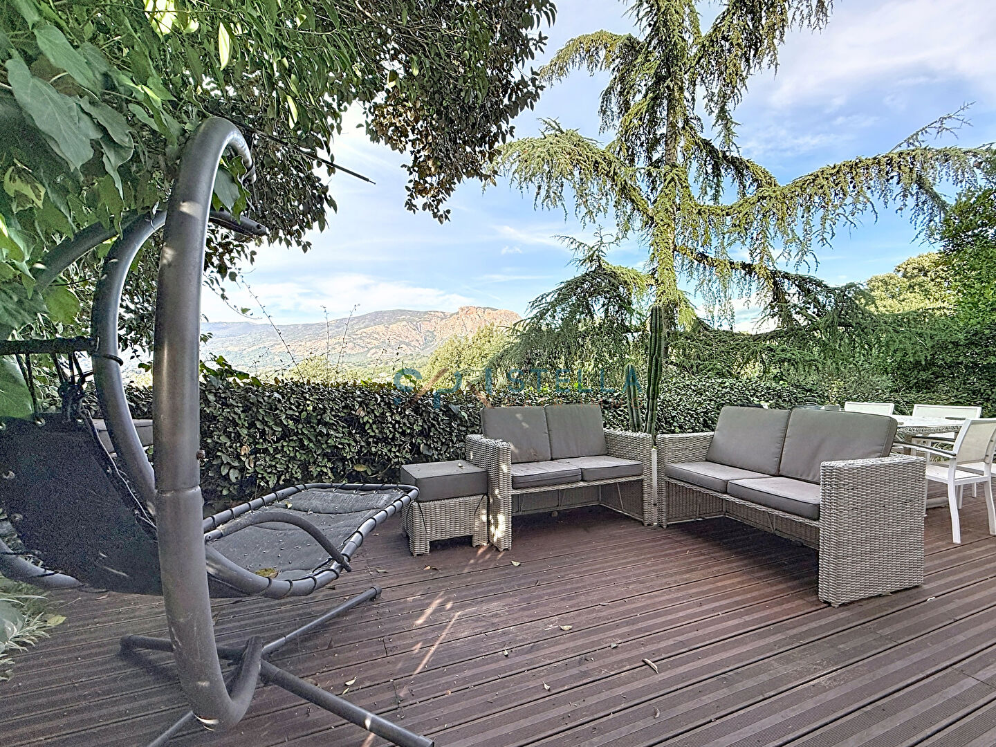 Jolie propriété à l'entrée d'Afa