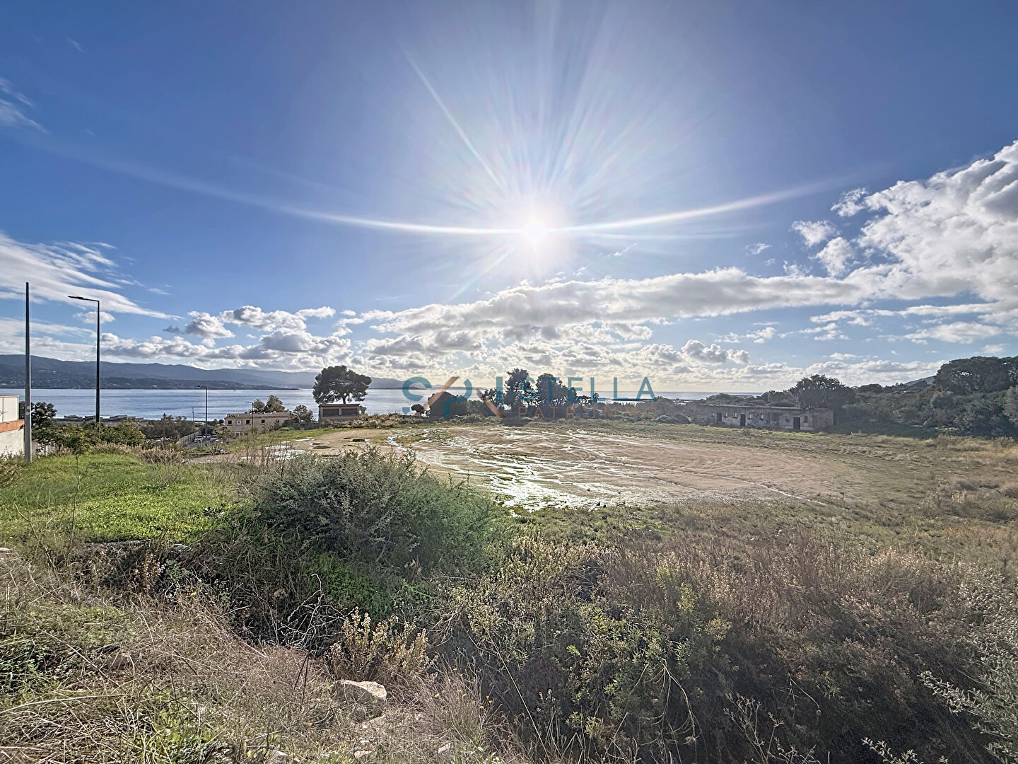 Terrain à louer Environ 7 000 m²  Idéal stockage ou entreposage