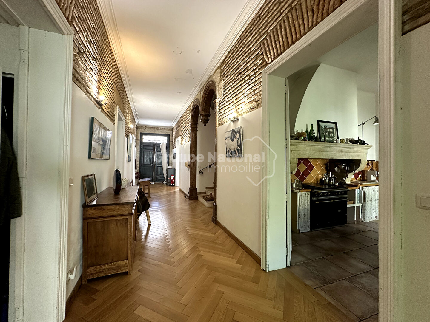 Maison de maître 5 chambres avec garage et jardin