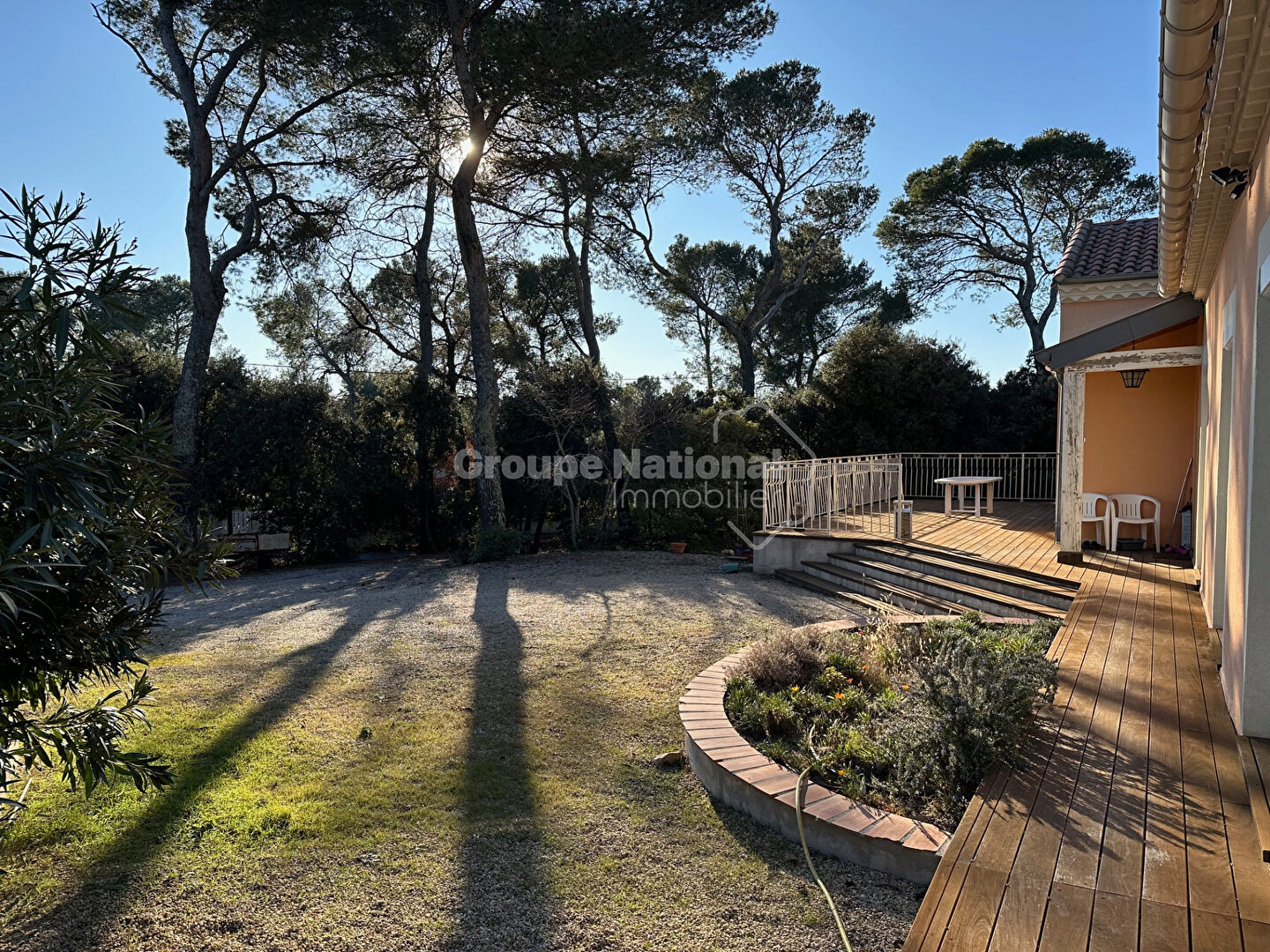 Caveirac Villa 4 chambres + bureau sur un terrain arboré avec terrasse et garage