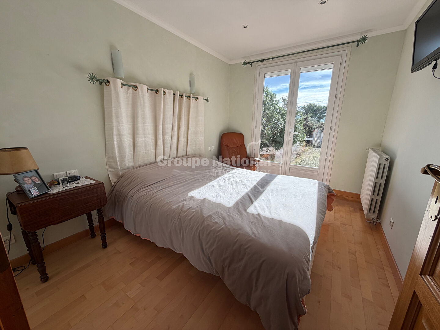 Photo Caveirac Villa 4 chambres + bureau sur un terrain arboré avec terrasse et garage image 6/6