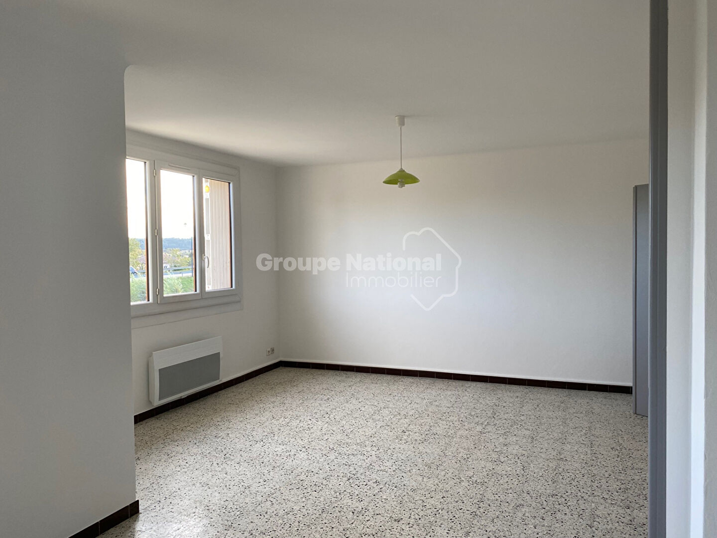 Photo Appartement T3 de 75m2 dans résidence sécurisée avec stationnement et cave image 3/6