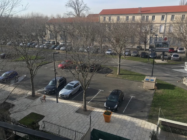 Photo APPARTEMENT F2 AU 3EME ÉTAGE COURS ARISTIDE BRIAND ORANGE image 3/3