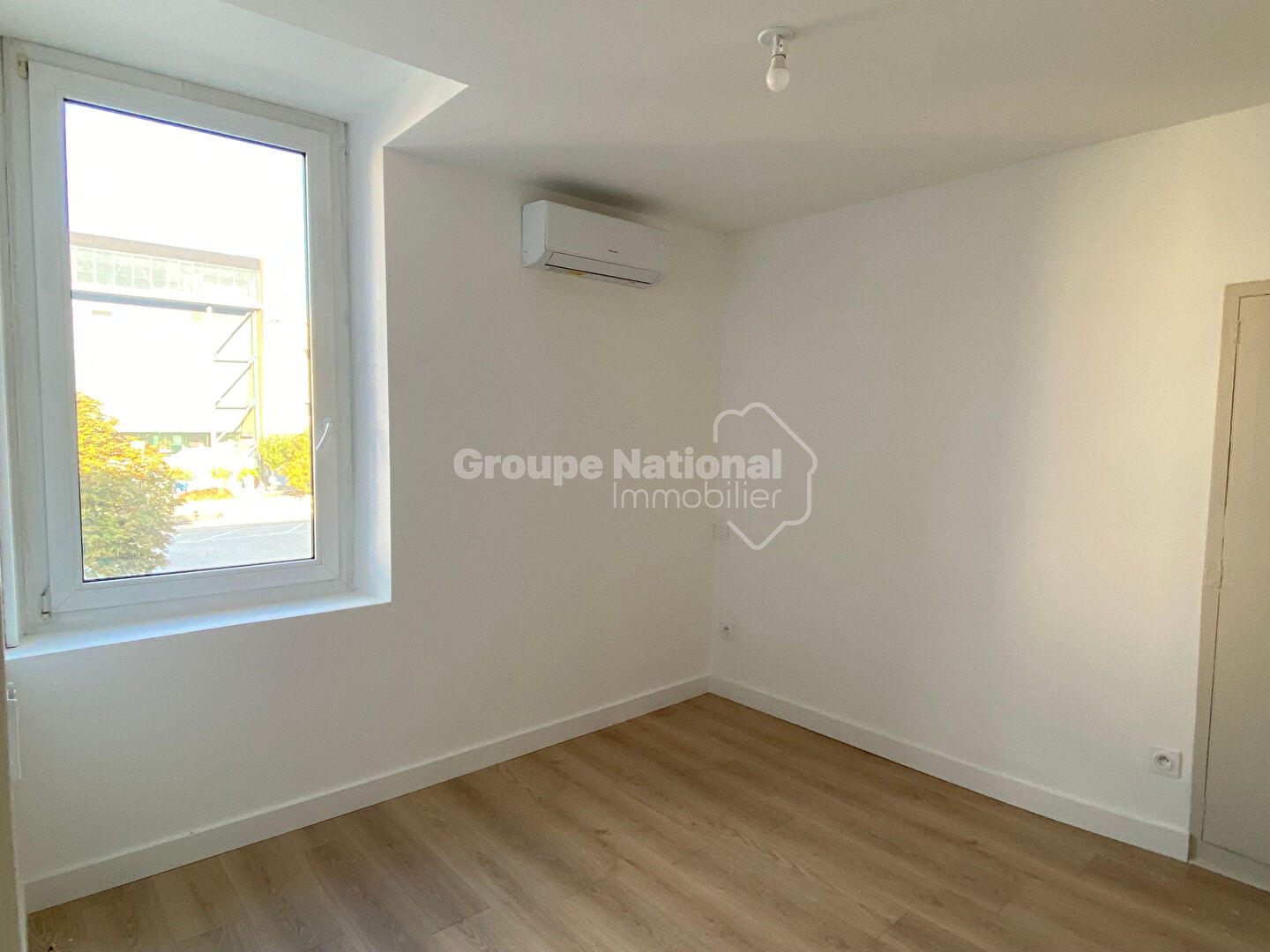 Photo Appartement Orange 3 pièce(s) 53 m2 image 5/6