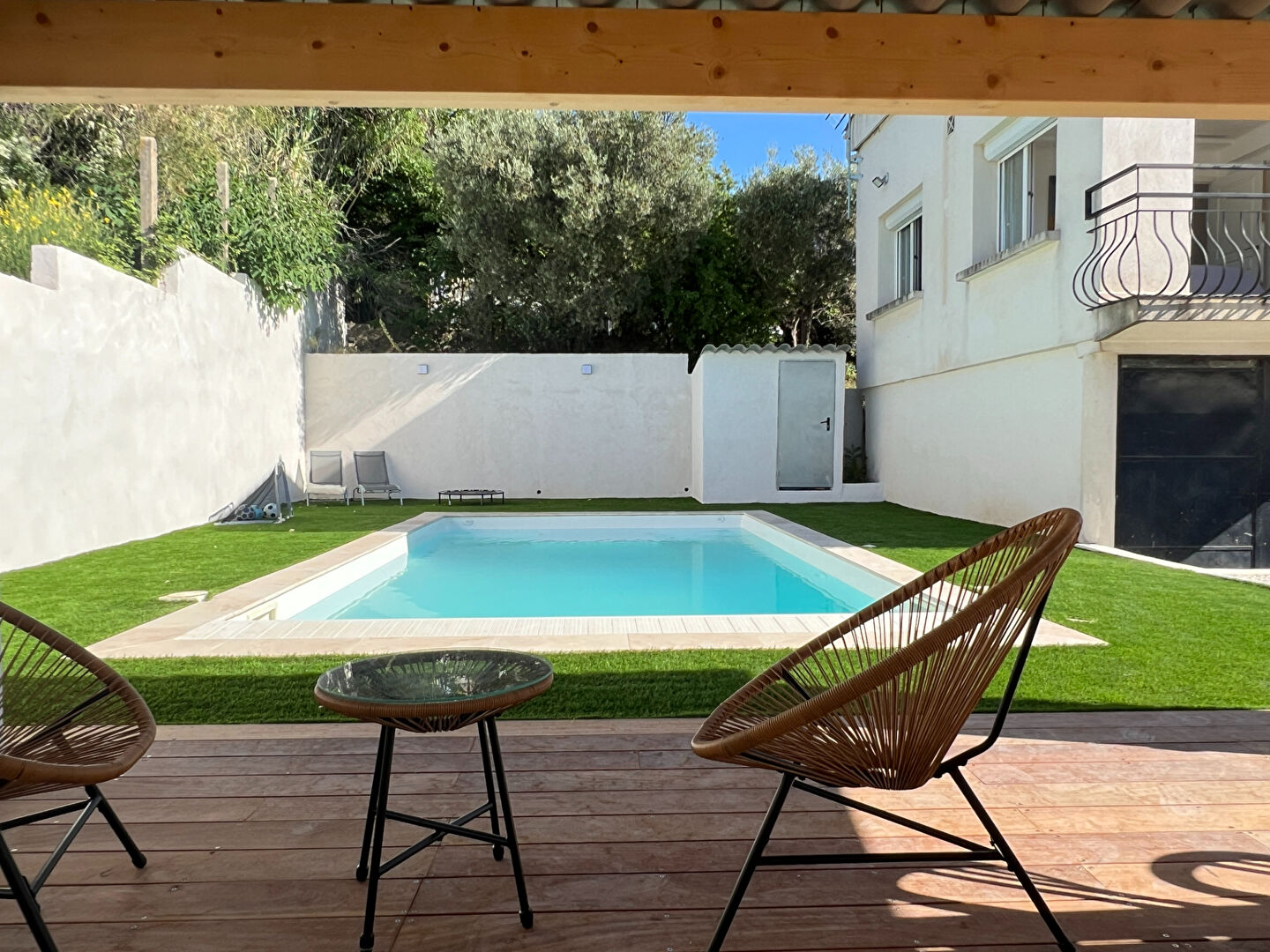 Photo Villa individuelle 90 m² + 110 m² de dépendances et piscine à la Treille Marseille 11 image 3/6