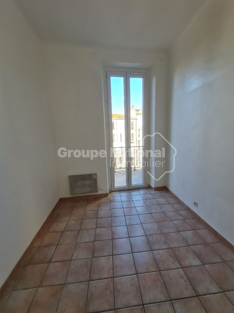 Photo Appartement T3 62 m²  avec terrasse 15 m² à Marseille 13001 cinq avenues image 3/6