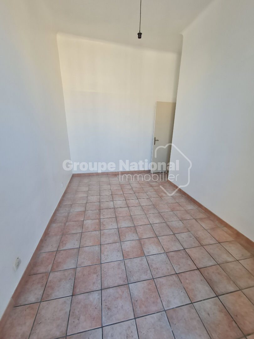 Photo Appartement T3 62 m²  avec terrasse 15 m² à Marseille 13001 cinq avenues image 5/6