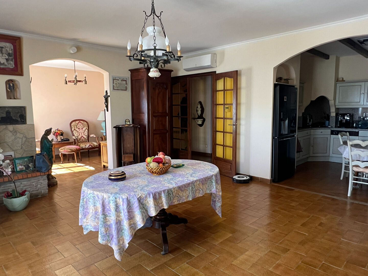 Photo Maison de 180 m² de plain-pied T6  avec garage, piscine à MARSEILLE 13013 image 6/6