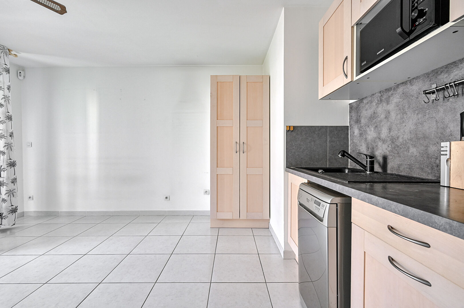 Photo Appartement T2 de 43m2 avec une terrasse de 10m2 et 1 parking en sous-sol à Marseille image 6/6