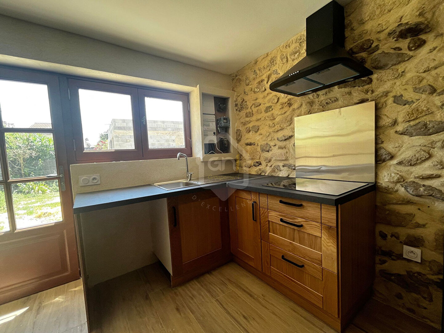 Photo T2 DUPLEX - FOURQUES image 3/6