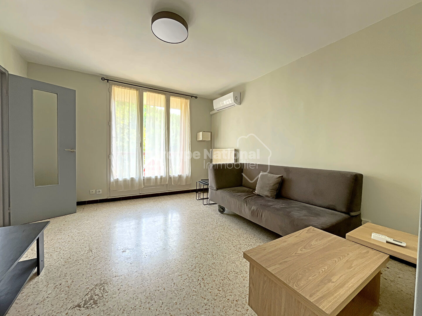EXCLUSIVITE Appartement T2 49 m2 avec parking - Arles
