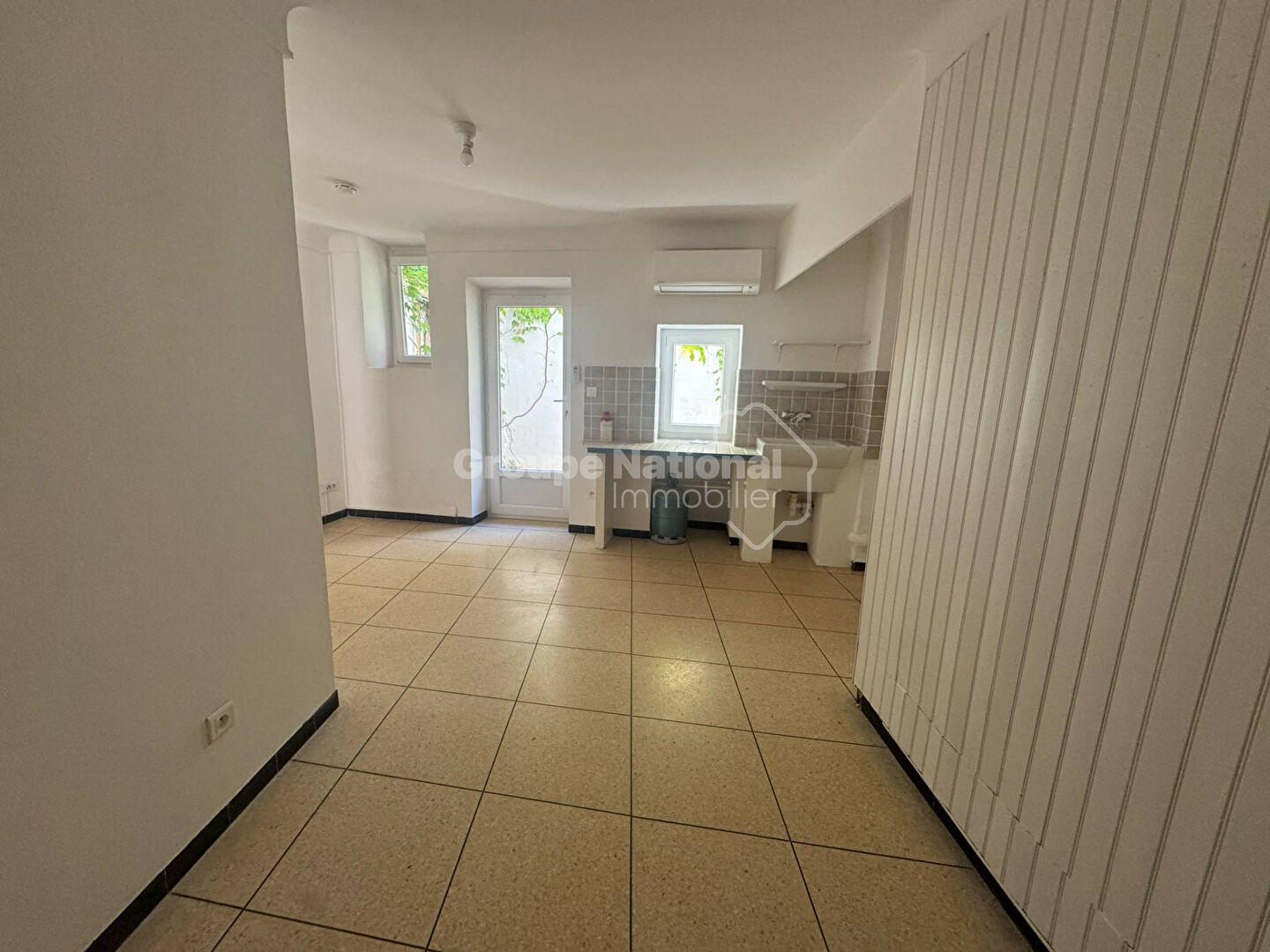 Photo PETIT T2 - RUE DE L'AGNEAU ARLES image 6/6