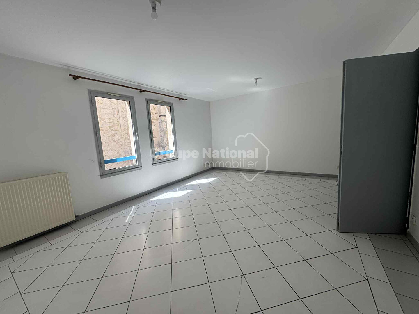 Photo T3 AVEC GARAGE EN CENTRE-VILLE image 3/6