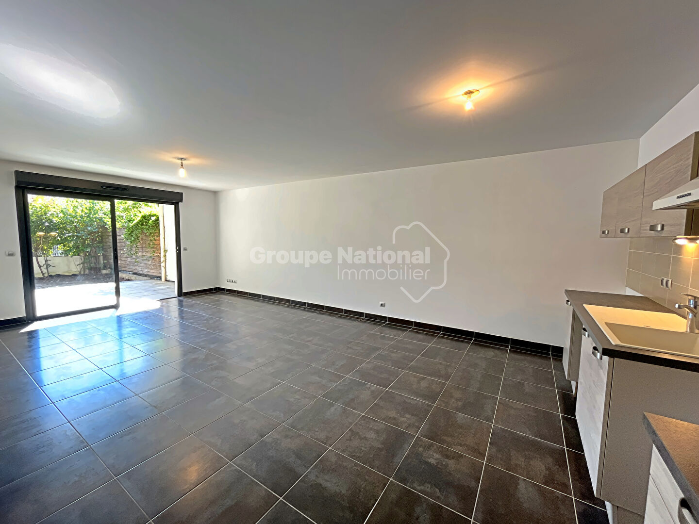 Photo Appartement T3 Terrasse Jardin et Parking image 2/6