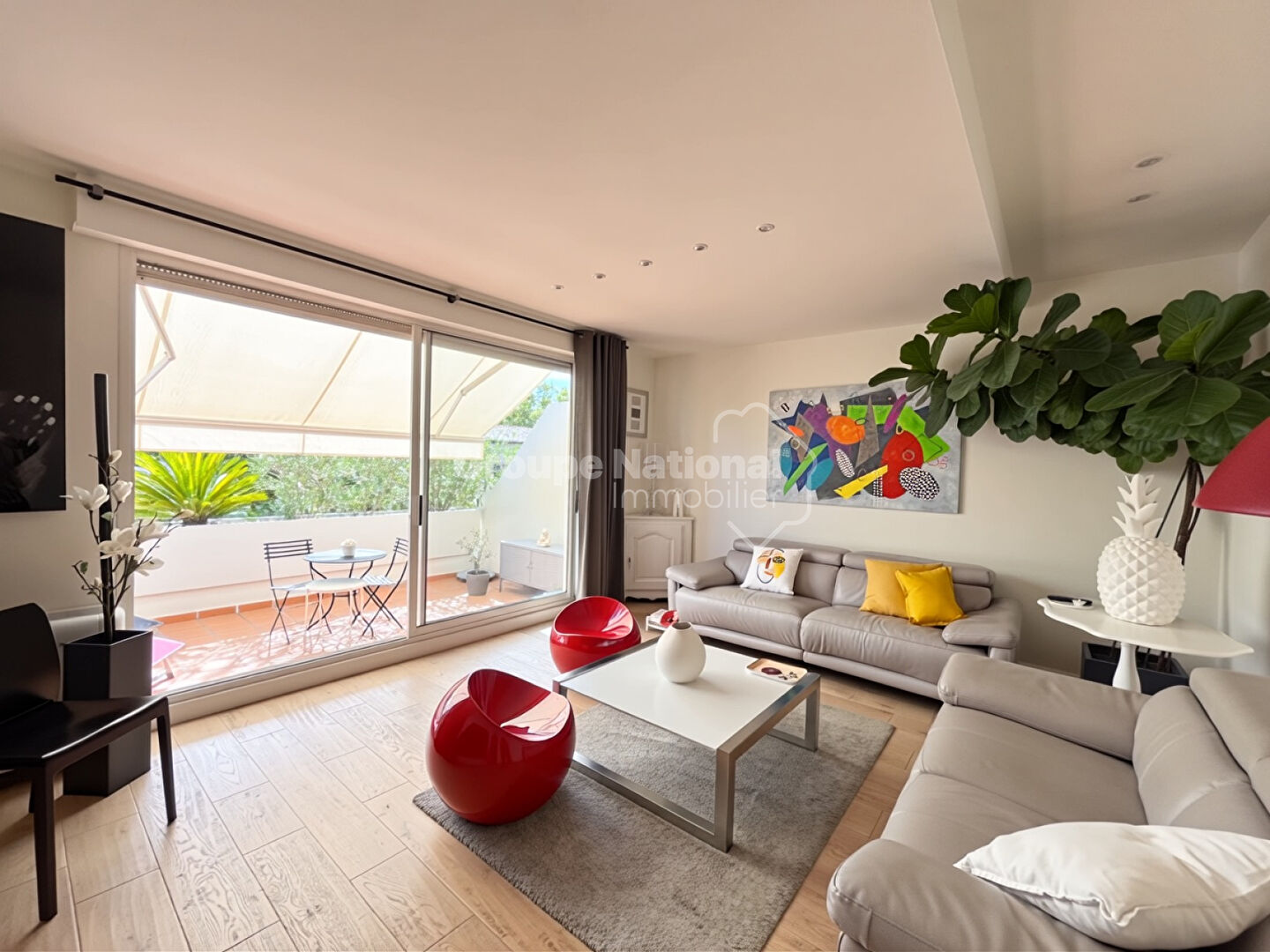 Photo T3 avec terrasse et parking image 3/6