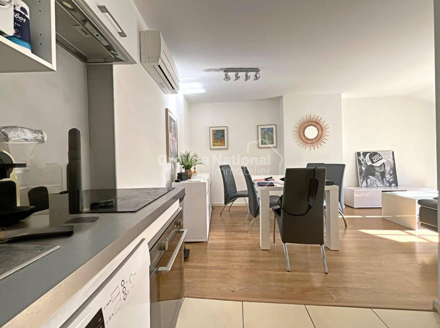 T2 MEUBLE EN CENTRE-VILLE