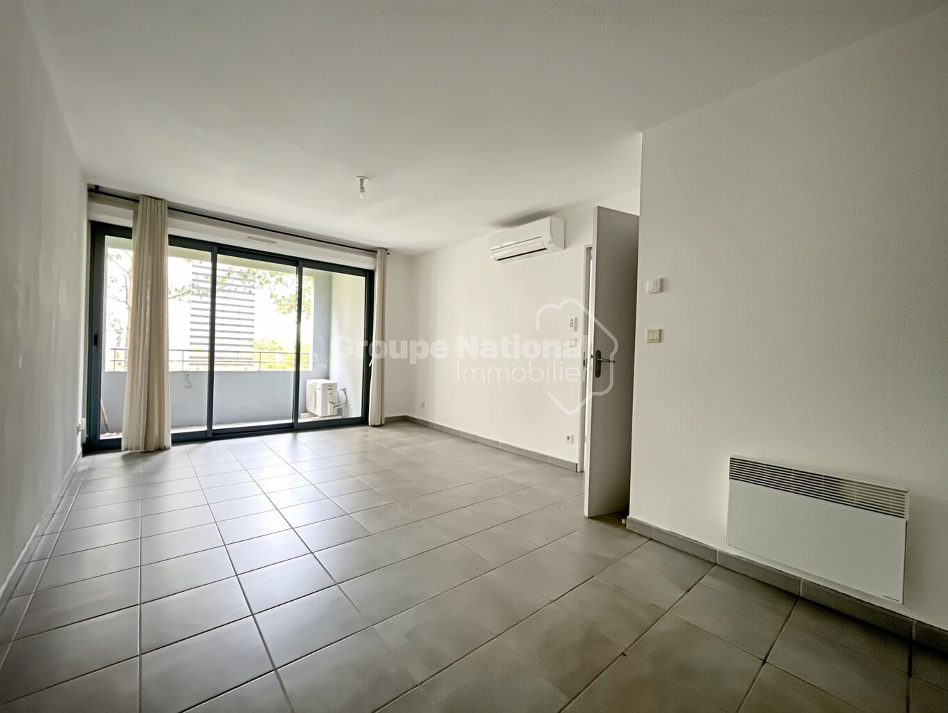 Photo T2 avec parking image 1/5