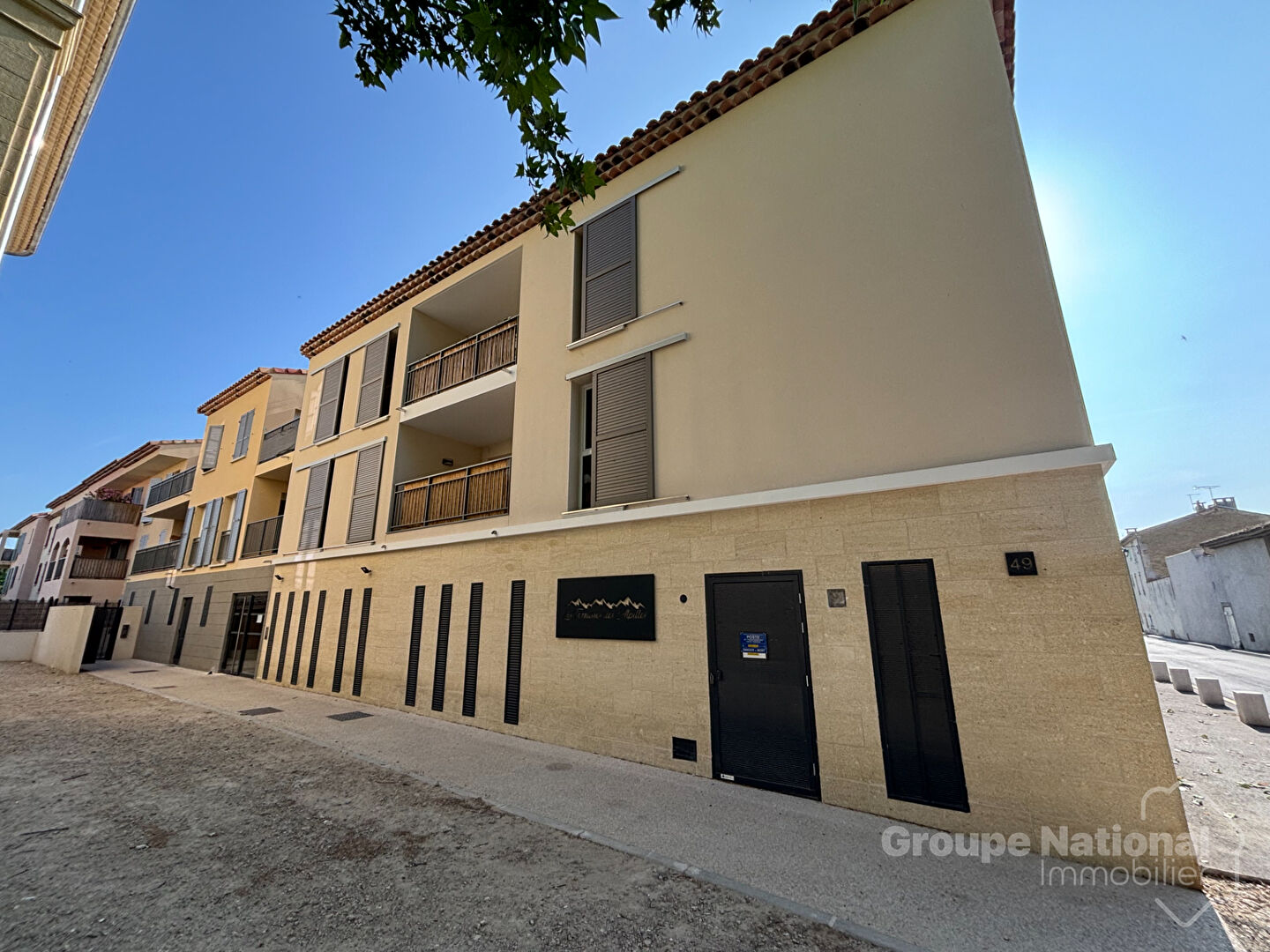 Photo À vendre : Appartement 3 pièces à Eyguières - Réf. 2050 image 2/6