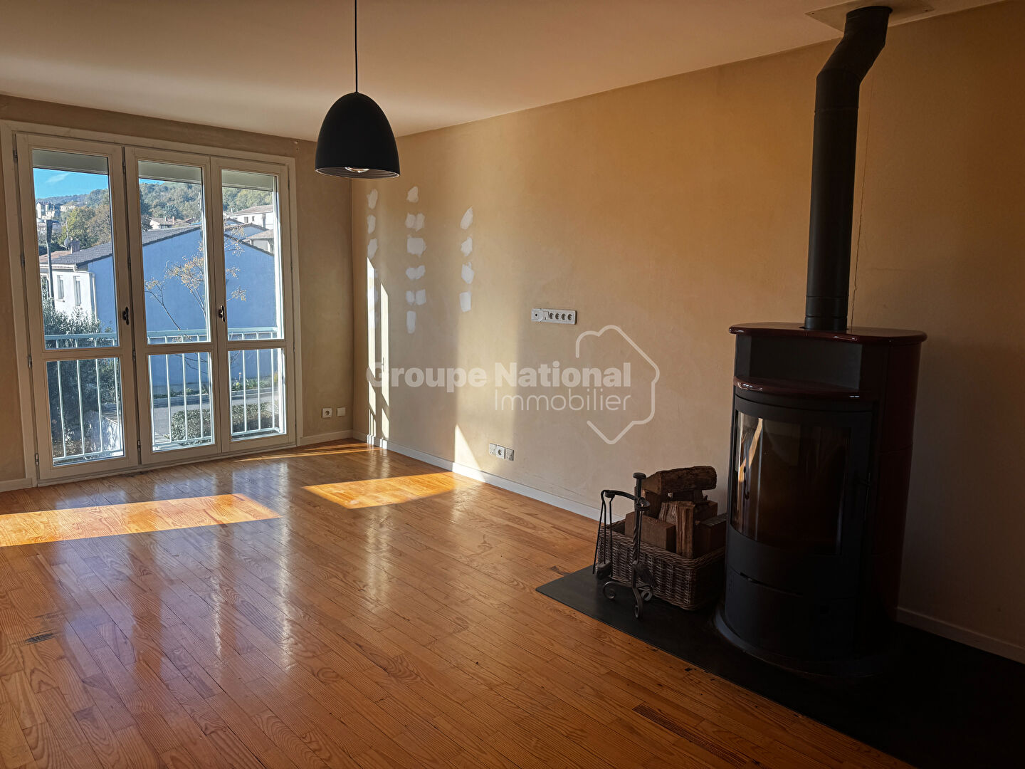 Photo VENTE d'une maison T6 (140 m²) à CHARMES SUR RHONE image 6/6