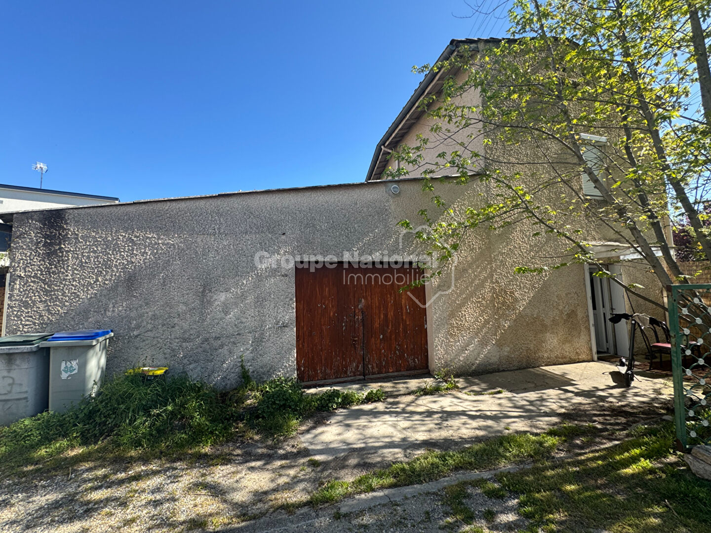 Photo Immeuble loué + garage/dépendances image 2/6