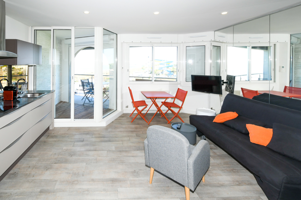 Photo APPARTEMENT T2 RIVE DROITE VUE MER image 2/6