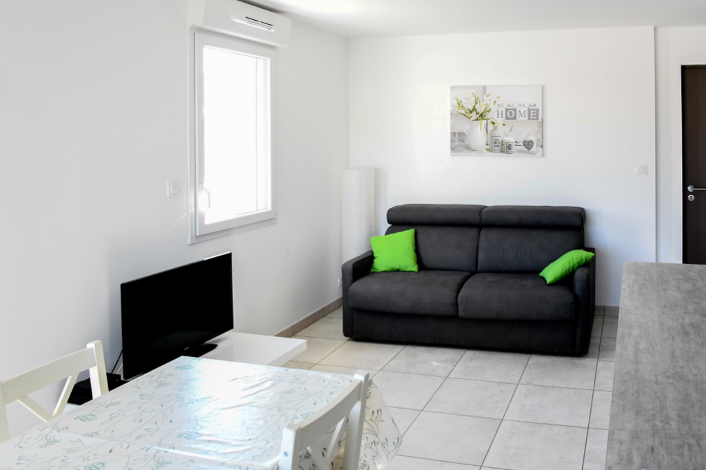 Photo LA ROSELIÈRE T3 CLIMATISÉ WIFI TERRASSE GARAGE image 2/6