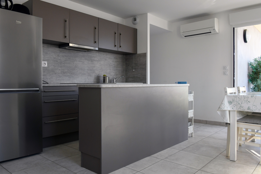 Photo LA ROSELIÈRE T3 CLIMATISÉ WIFI TERRASSE GARAGE image 4/6