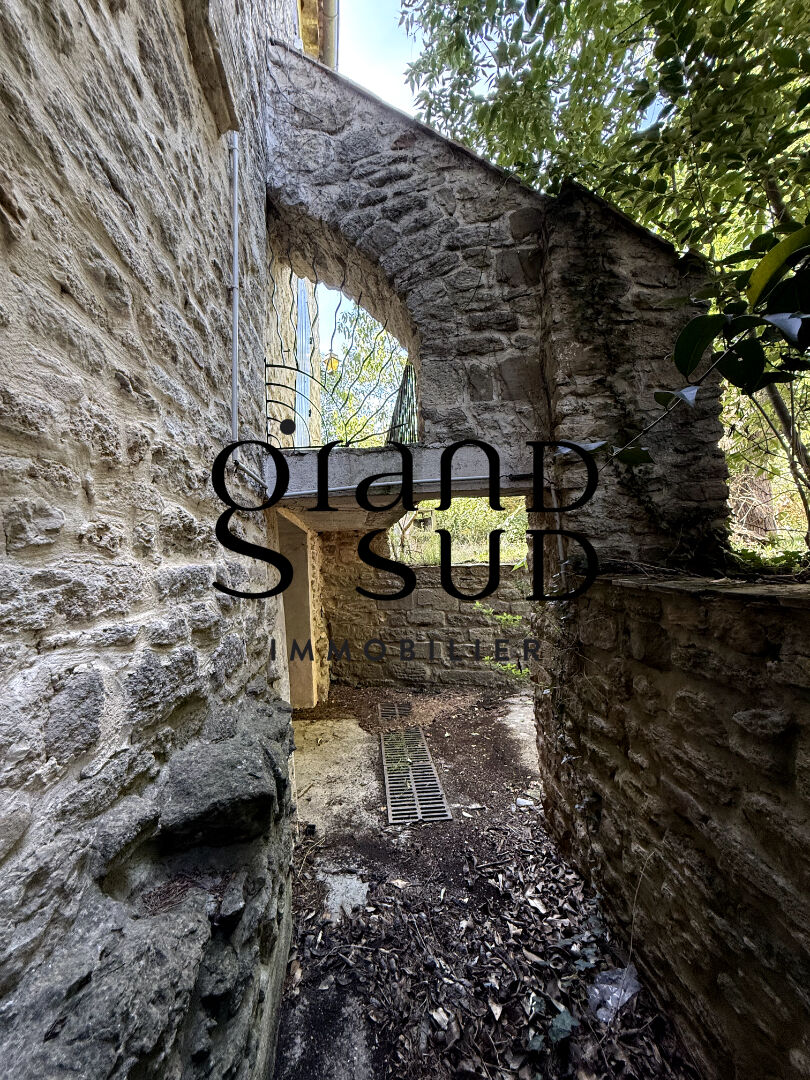 Photo Maison de village en pierre à vendre ? 250 m² Montaren proche Uzès image 6/6