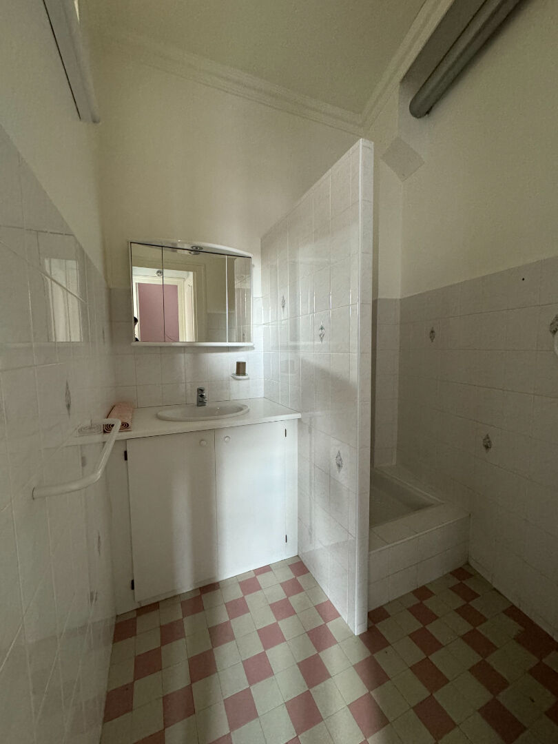 Photo Appartement Bourgoin Jallieu 2 pièce(s) 55 m2 image 3/5