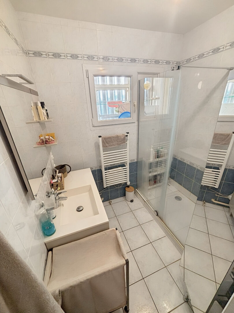 Photo Appartement Bourgoin Jallieu 3 pièce(s) 90 m2 image 3/3