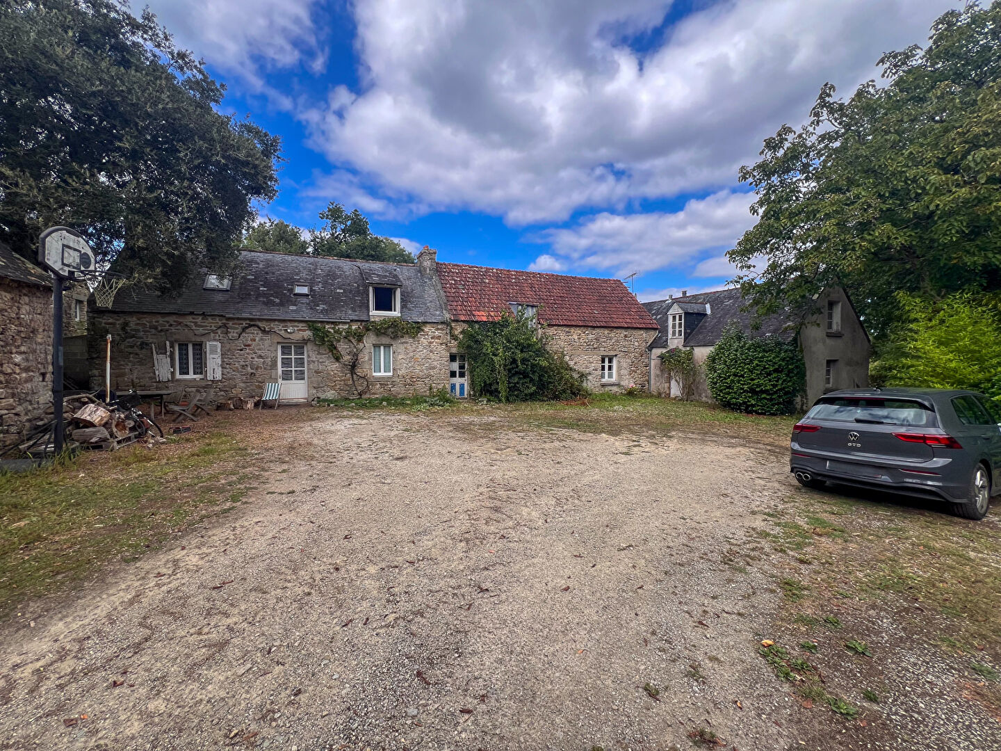 Photo SAINTE-MARINE - Corps de Ferme à rénover image 3/6