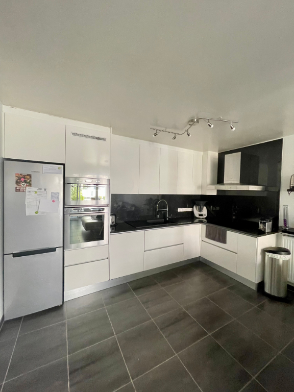 Appartement Ivry Sur Seine 4 pièce(s) 74,75 m²