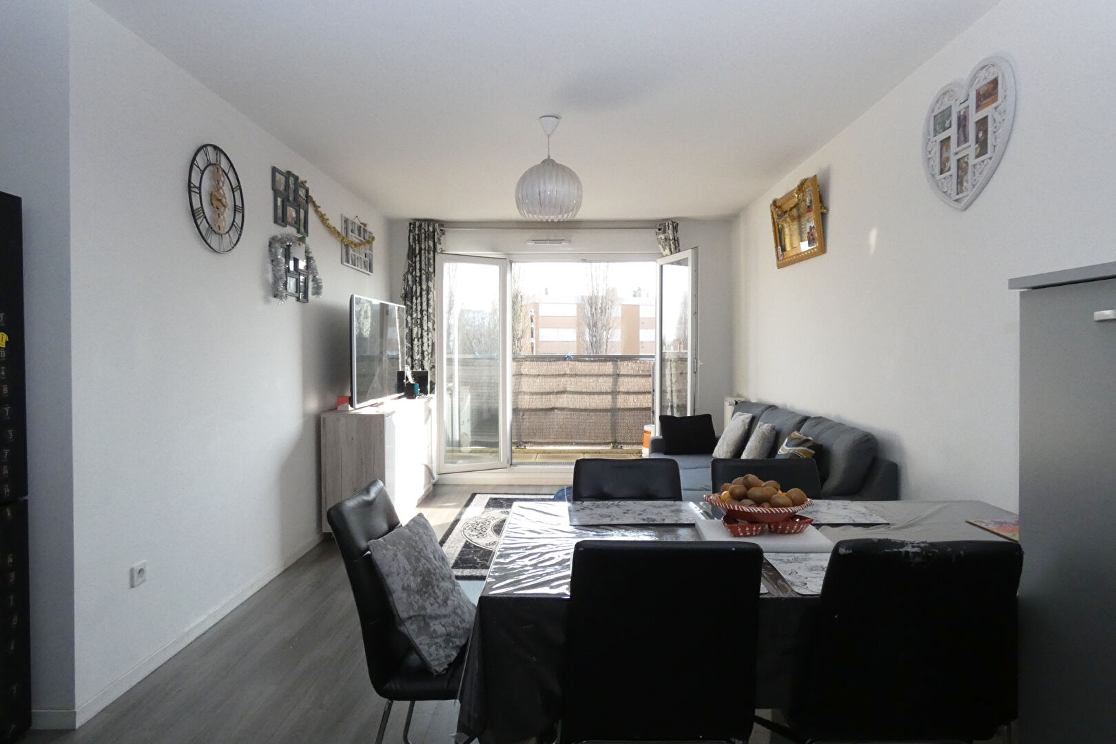 Photo Appartement Bondy 3 pièce(s) 63.30 m2 image 2/6