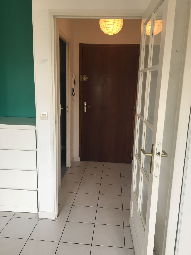 Photo Appartement Fontainebleau 1 pièce(s) 28.44 m2 image 5/6